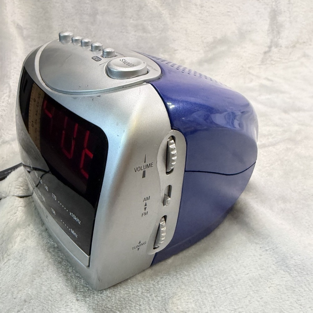 Y2K iMac Style Timex AM FM Radio Alarm Clock Blue‎ Silver LED Retro Desk